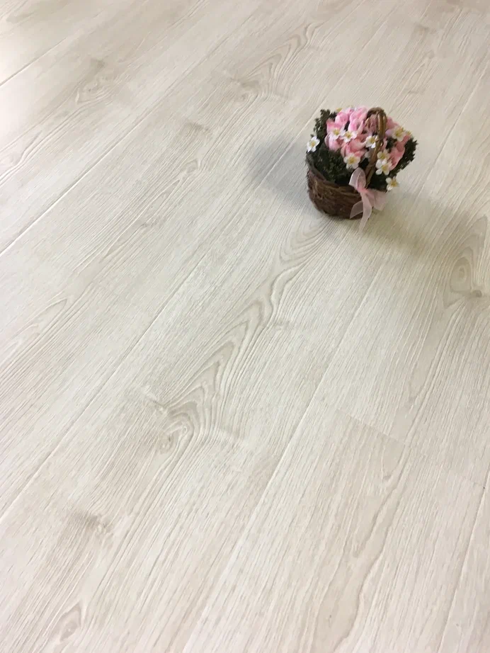 Ламинат MostFlooring Бриллиант A11708 Дуб светлый